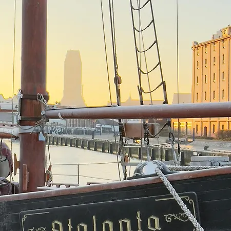 Appartement Historischer Ohlerich Speicher 18 Mit Hafenblick- 2 Baeder - Unesco Weltkulturerbe